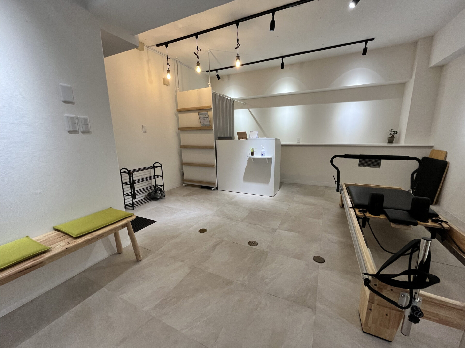 ピラティススタジオ『ルルト』池袋店内観